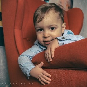 Műtermi gyermekfotózás Miskolcon